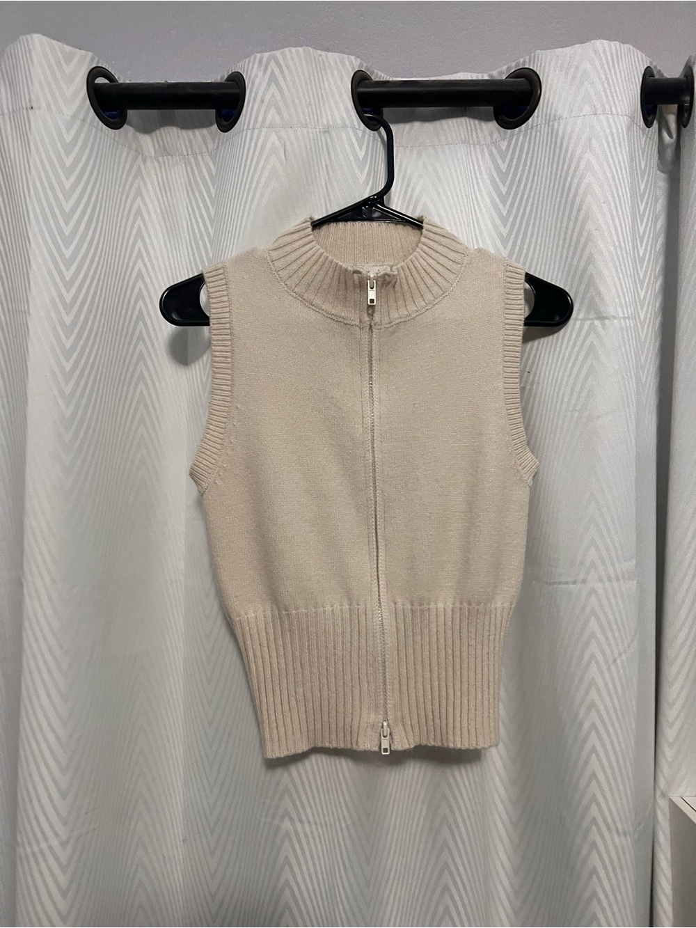 Active USA Cream Zip-Front Sleeveless Knit Tank